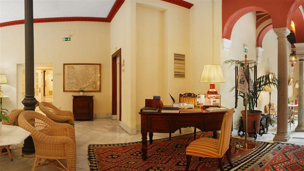 Sercotel Las Casas De Los Mercaderes Севилья Экстерьер фото