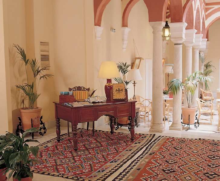 Sercotel Las Casas De Los Mercaderes Севилья Интерьер фото